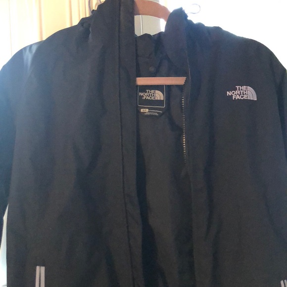 BLACK North Face rain coat - Picture 4 of 6